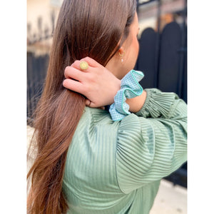 Scrunchie April